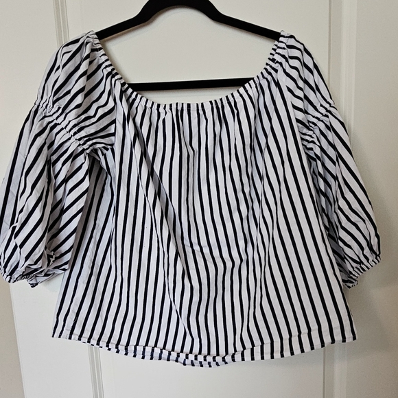 Over the shoulder striped navy over white blouse size Large! 👚👕 - Picture 5 of 9